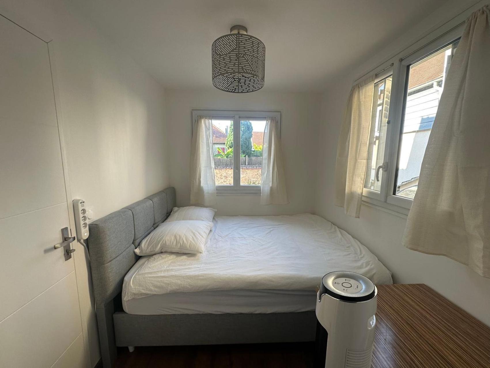 Appartement Calme Moderne Proche De Disneyland Wifi & Cafe Gratuit & Arrivee Autonome Bussy-Saint-Georges Bagian luar foto