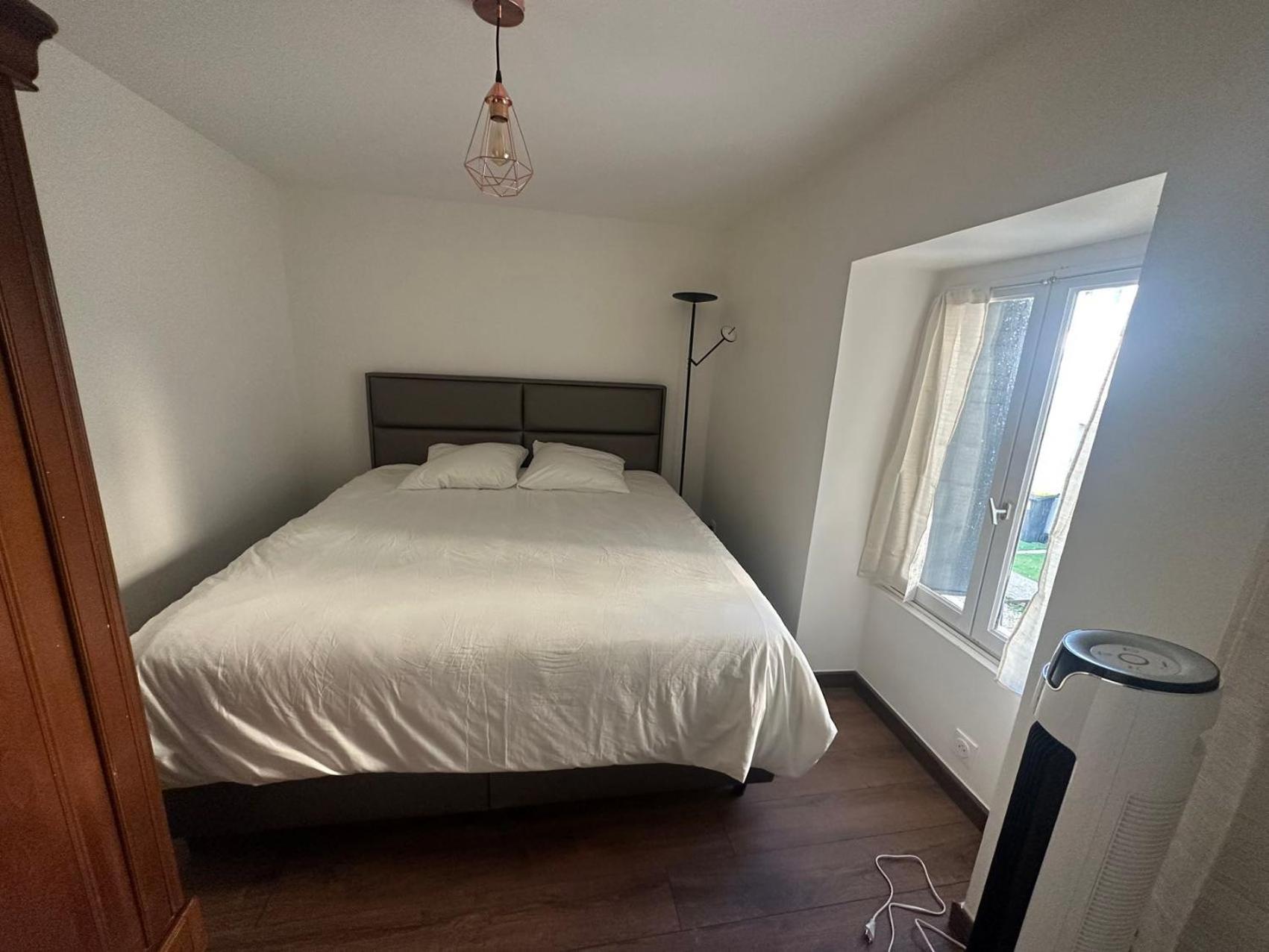 Appartement Calme Moderne Proche De Disneyland Wifi & Cafe Gratuit & Arrivee Autonome Bussy-Saint-Georges Bagian luar foto